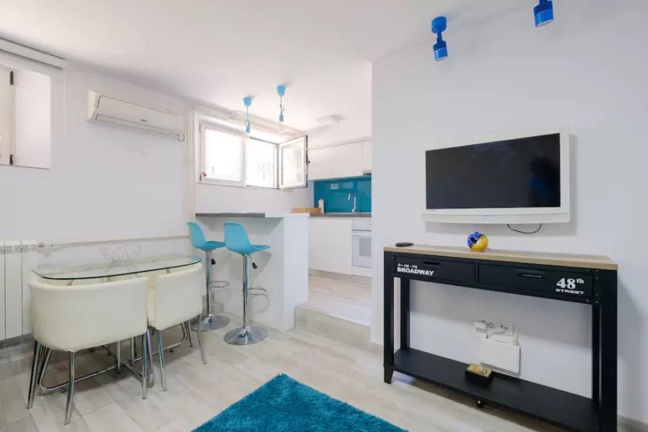 Apartment Fontana Белград Экстерьер фото