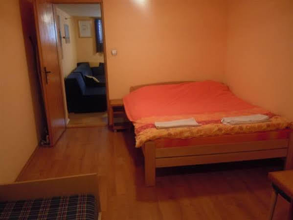 Apartment Fontana Белград Экстерьер фото